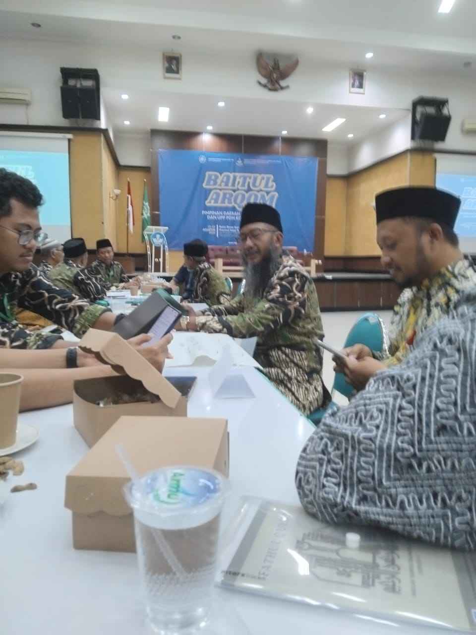 Membuat Masjid Makmur-Memakmurkan