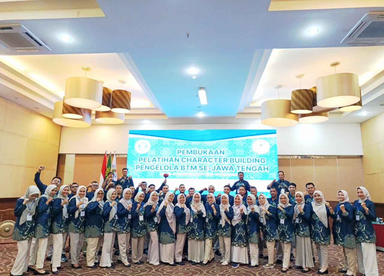 Baitut Tamwil Muhammadiyah (BTM) menggelar pelatihan character building se-Jawa Tengah selama dua hari, Sabtu-Minggu (25–26/10/2025), di Dwangsa Hotel Solo, Sukoharjo.